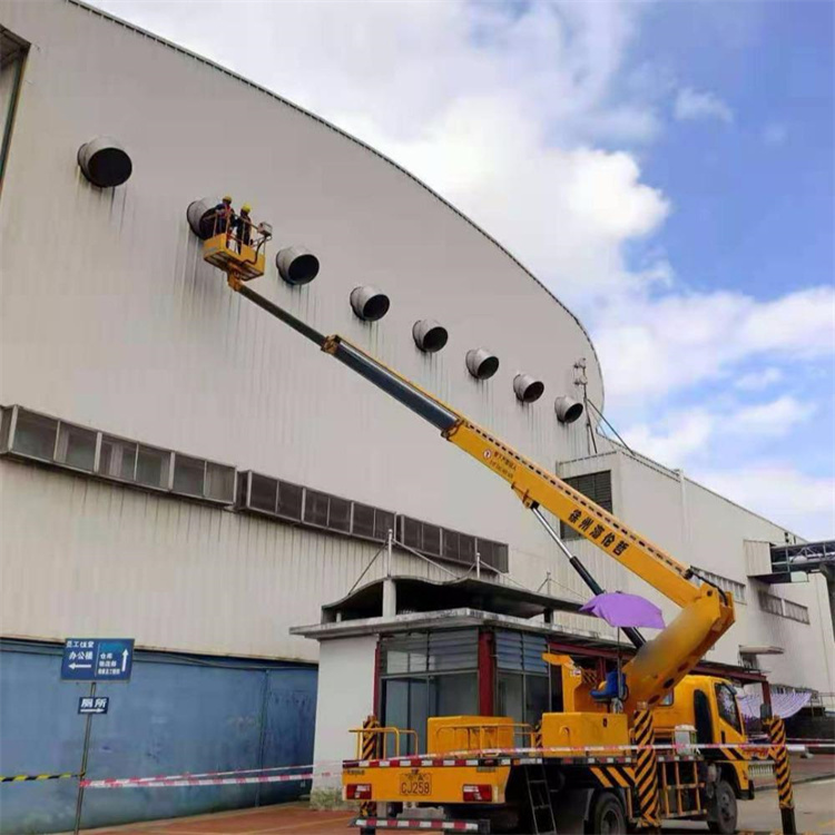 莆田秀屿高空作业车出租服务：专业广告牌安装解决方案