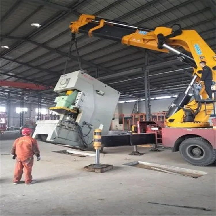 莆田秀屿80吨折臂吊车出租附近电话